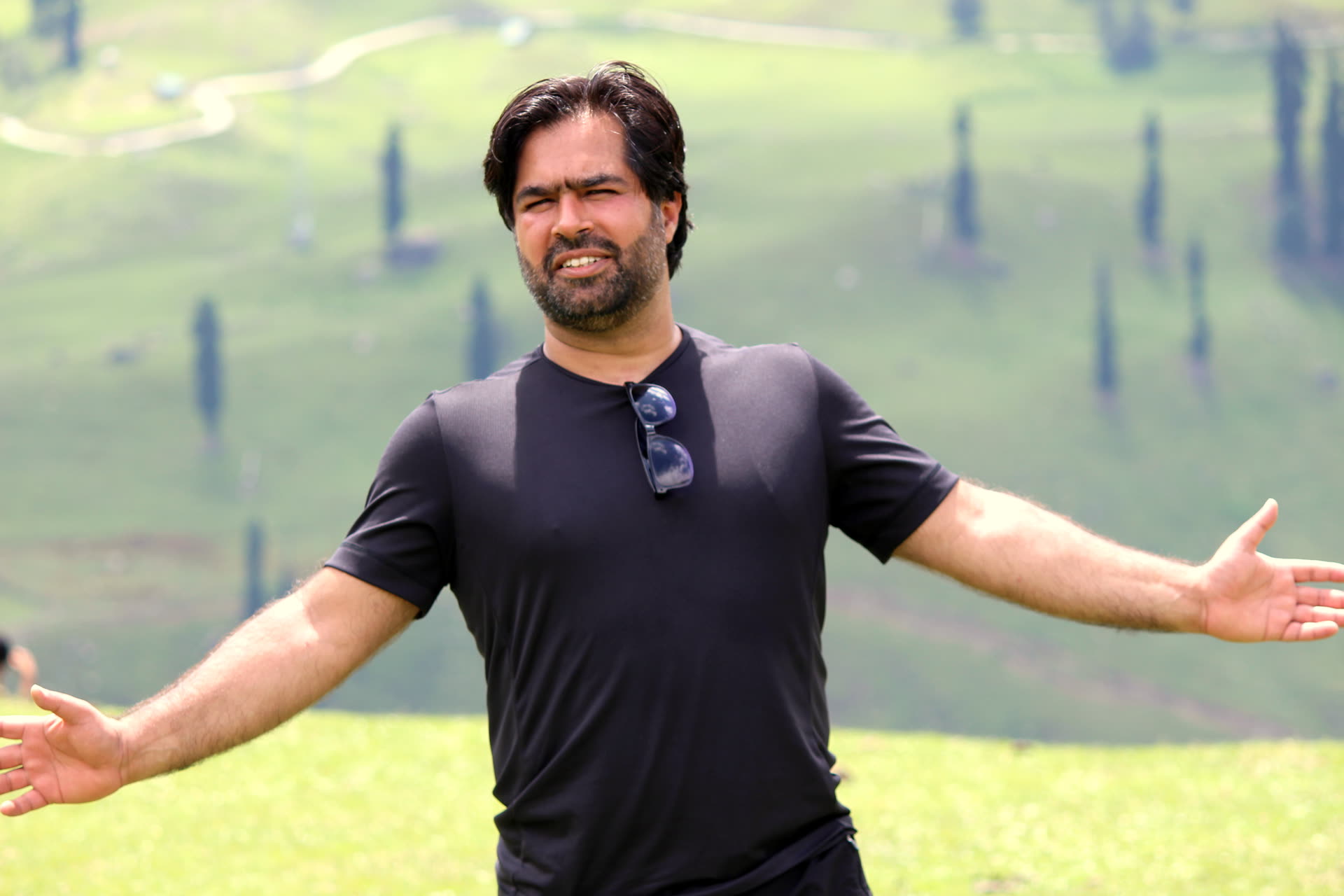 Arms Out — Sonmarg